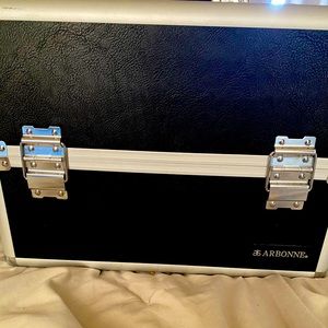 Arbonne makeup box/case
